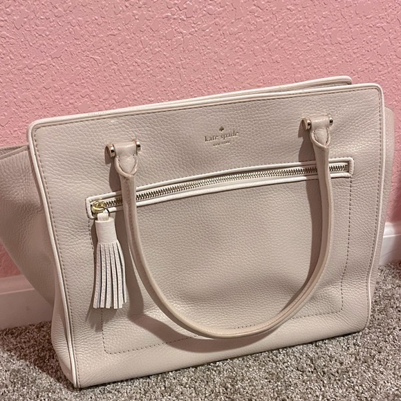 Kate Spade Beige Cream Chester Street Allyn Pebbled Leather Large Tote Purse - Picture 2 of 7